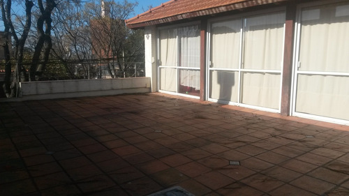 Oportunidad. Casa Muy Cómoda En Excelente Punto