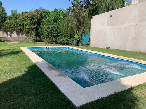 Imagen 24 de 30 de Venta De Quinta En Villa Luzuriaga Con Piscina