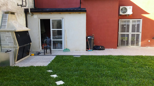 Casa Con Jardin, Pileta, Parrilla A 12 Cdas Estacion Merlo