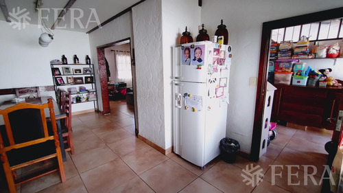 Venta Casa De 4 Ambientes Con Cochera En Quilmes