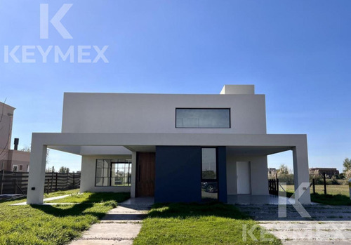 Casa En Venta Barrio Magallanes Frente Al Lago