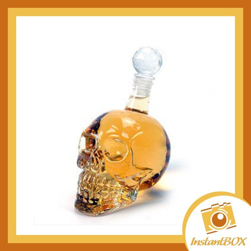 Garrafa Caveira Em Forma De Crânio Humano Crystal Head 550ml