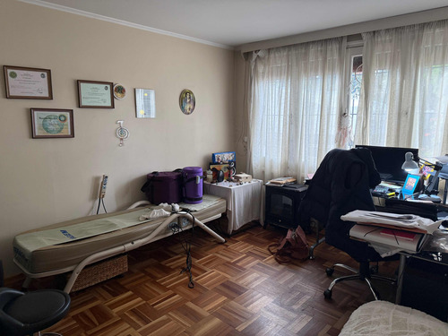 Oportunidad Única En Colón. Gran Chalet De 6 Dorm Y 4 Baños