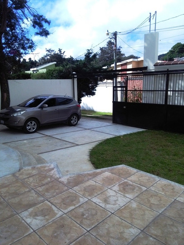 Vendo Hermosa Casa Ubicada En Esquina, Lista Para Estrenar,