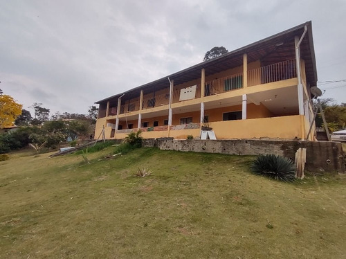 Imagem 3 de 30 de Ótima Chácara Com 02 Casas, 5 Dormitórios, Piscina, Pomar, Jardim, Perto Da Cidade, À Venda, 2790 M² Por R$ 600.000 - Rural - Pedra Bela/sp - Ch1041