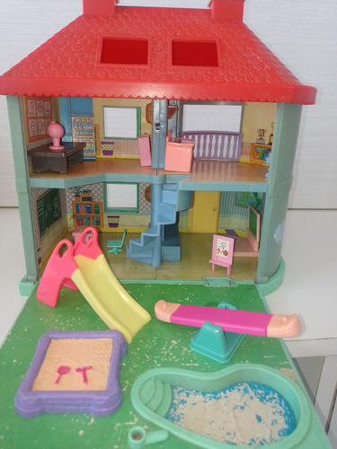 Casita (escuelita) De Muñecas En Miniatura Con Accesorios. Multicolor (Usado)