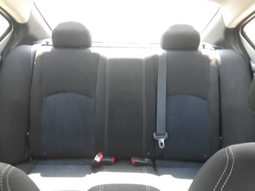 Nissan Versa 2018 1.6 16v Sv Aut. 4p