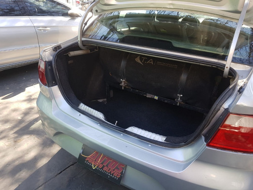 Imagen 15 de 15 de Volkswagen Voyage 1.6 Gnc 5ta