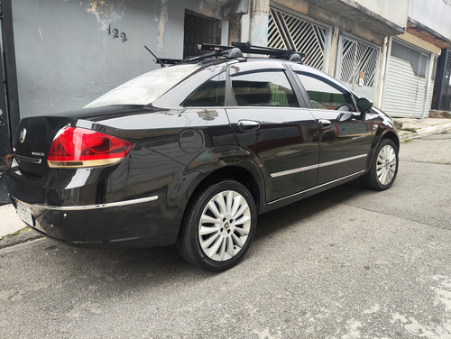Fiat Linea 1.8 16v Absolute Flex Dualogic 4p