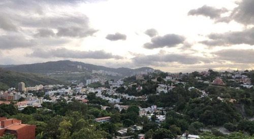Imagen 5 de 11 de Apartamento En Venta Urb. La Tahona, Calle Cangilon.