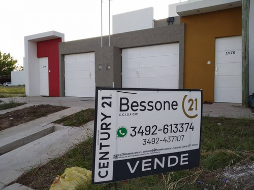 Casa En Venta En Barrio Pizzurno