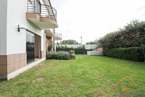 Imagen 16 de 19 de Oportunidad Unica !!!casa Con Jardines , Llena De Luz, Baja