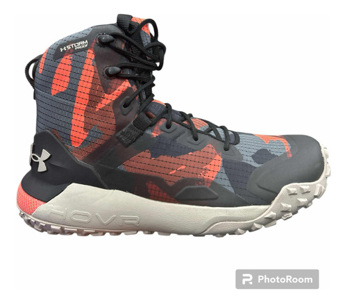 Vendo Bota Under Armour Camuflajeada