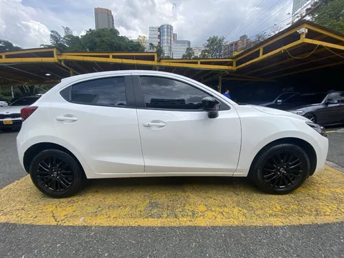 Mazda 2 1.5 Touring
