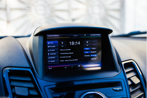 Ford Fiesta Kinetic Design 1.6 Titanium Manual