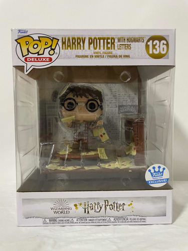 Funko Pop! #136 Harry Potter With Hogwarts Letters Exclusivo