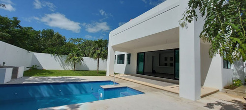 Espectacular Casa En Venta Con Alberca Privada En Cancun