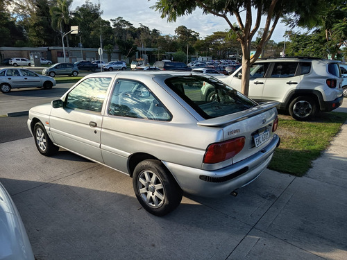 Ford Escort 1.8 Coupe Si