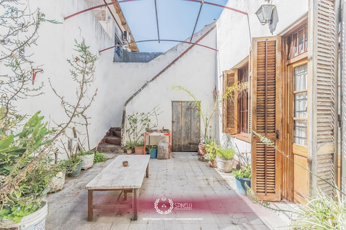Venta Casa A Reciclar Terreno 334m² Patio Jardín Terraza Parrilla Mataderos Usam 700m² Vendibles