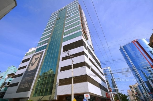 Imagem 1 de 15 de Apartamento Cobertura Duplex Em Meia Praia - Itapema - 4005