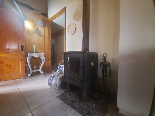 Grace Kelm Vende Para Inversión, Dos Casas 3dorm+2 Ba Y 2dor
