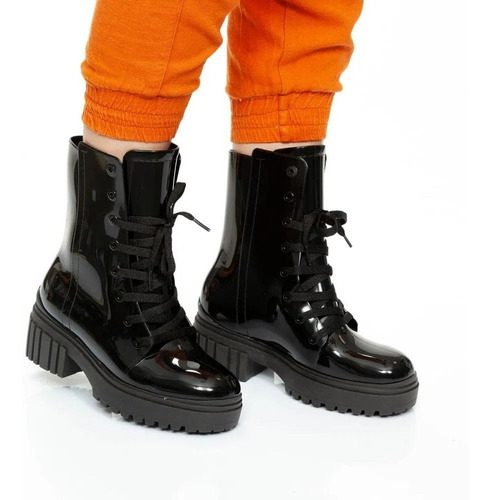 Imagem 4 de 4 de Bota Linda Strokes Petite Jolie Feminina Tipo Coturno Preta