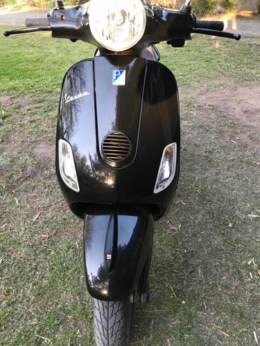 Imagen 2 de 7 de Vespa Lx Ie (italiana)