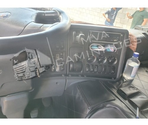 Caminhão Scania P 360 - 6x2 T
