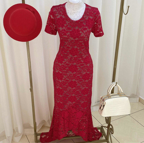 Imagem 2 de 8 de Vestido Longo Vermelho De Renda Para Formatura