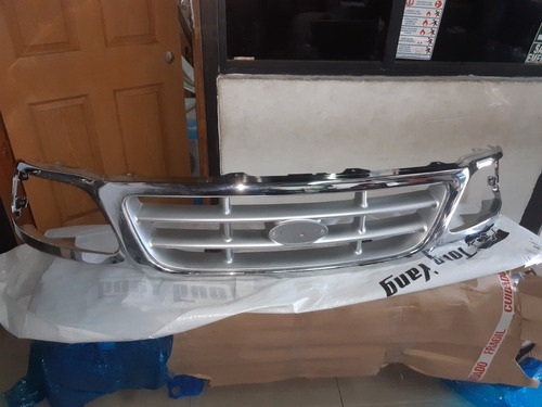 Parrilla Cromada F-150 Fortaleza 97 - 08 Nueva