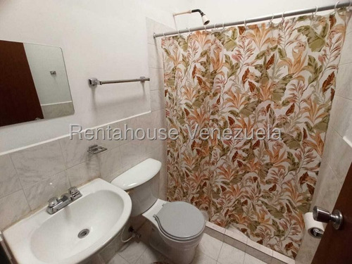 Hermosa Y Comoda Casa En Alquiler Cabudare, Urbanizacion Roca Terra Mls #25-25005 Fcd