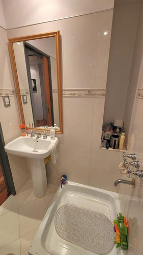 Imagen 20 de 30 de Caballito - Duplex 3 Dormitorios En Venta - Impecable