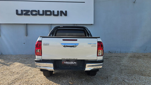 Toyota Hilux Pick-up 2.8 Cd Srx 177cv 4x2 At