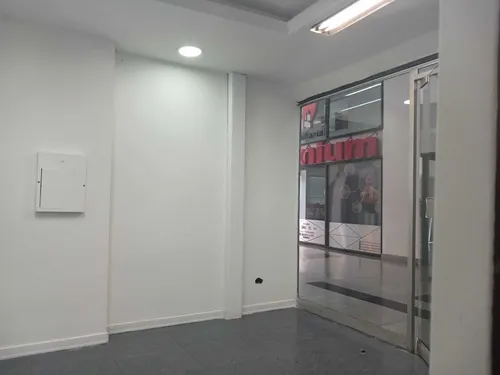 Local 2-20 Bulevar Niza 2 Piso 26mts Con Mezzanine
