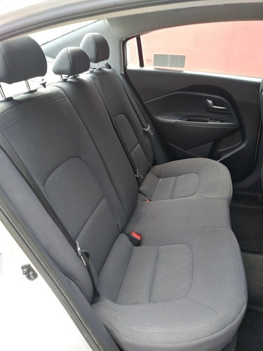 Imagen 14 de 14 de Kia Rio Ex Sedan 1.6 Gdi T/manual Modelo 2016