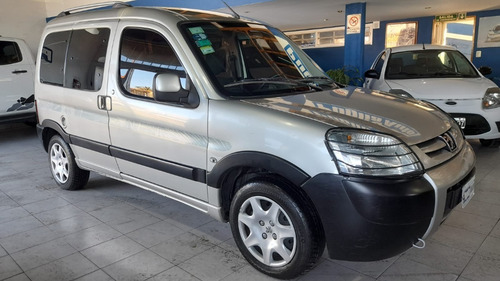 Imagen 1 de 15 de Peugeot Partner Patagonica 1.6 Vtc Plus Gnc 2014 Impecable