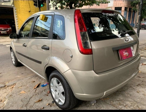 Imagem 5 de 12 de Ford Fiesta 1.6 Mpi Class Hatch 8v Flex 4p Manual