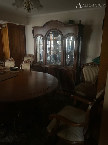 Casa En Venta De 4 Dorm. En Arica