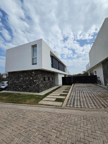 Casa En  Venta Villa Allende - Hounsing Punta Golf