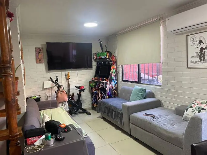 Imagen 3 de 20 de Se Vende Linda Casa 2 Pisos.