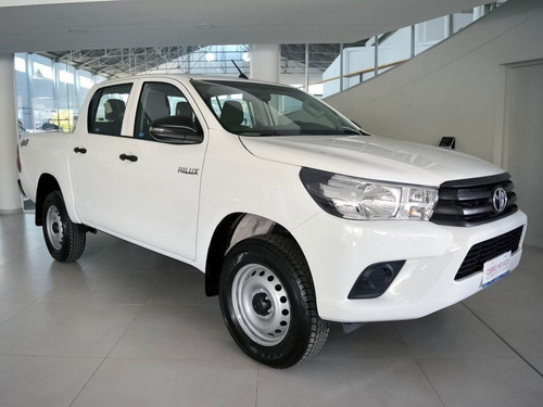 Toyota Hilux 2.7 D.cab. Dx 2021. Financiación Bancaria!!