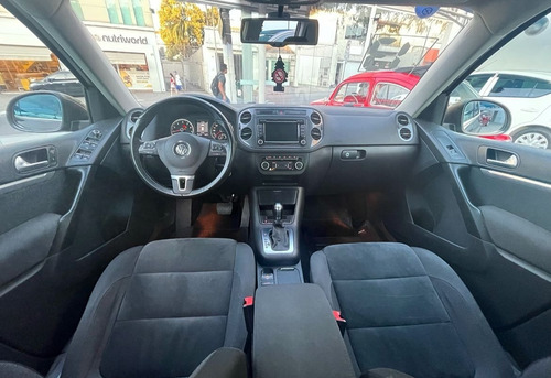 Imagem 9 de 13 de Volkswagen Tiguan 2.0 Tsi 2013