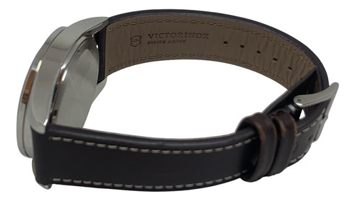 Reloj Victorinox Infantry Cronógrafo 241567 Caja 40 Mm Correa Café Bisel Plateado Fondo Negro