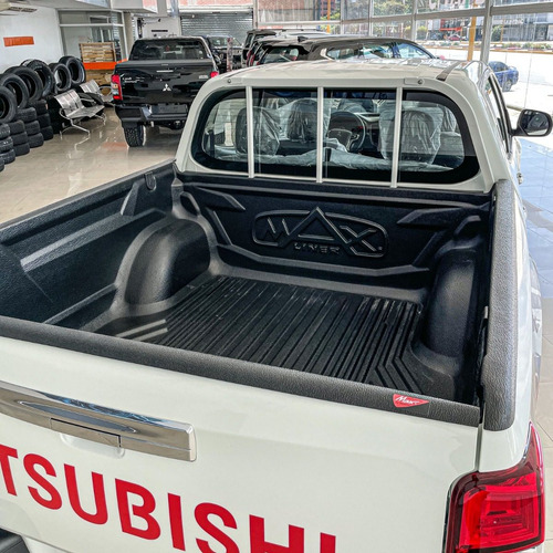 Imagen 5 de 12 de Mitsubishi L200