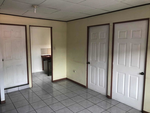 Imagen 4 de 8 de Amplio Apartamento En San Pablo De Barva Sin Garaje