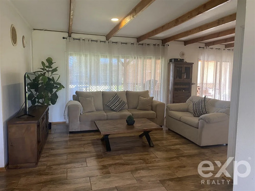 Parcela En Venta Con 2 Casas En Talagante
