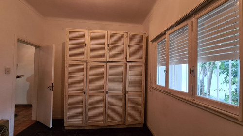 Imagen 5 de 10 de Casa Ph Con Ambientes Amplios Y Luminosos En Castelar Sur