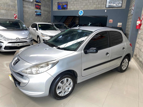Peugeot 207 1.4 Active 75cv 2013