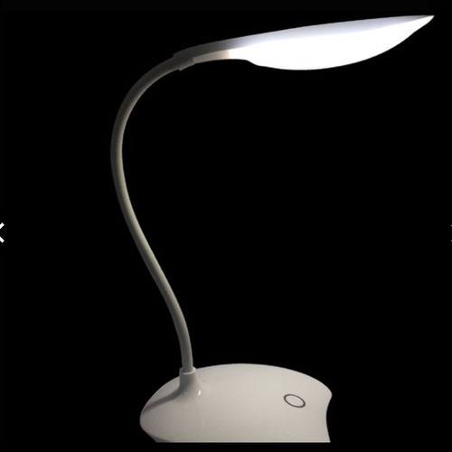 Imagem 6 de 9 de Luminária Led Recarregável Para Mesa Flexível 360 Garra Clip