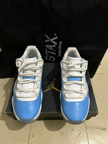 Tenis Jordan 11 Unc Low 2017 (Usado)